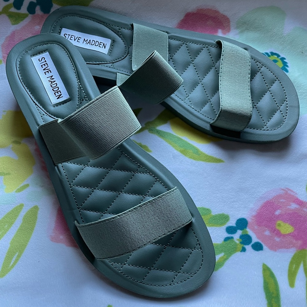 Steve Madden sandals